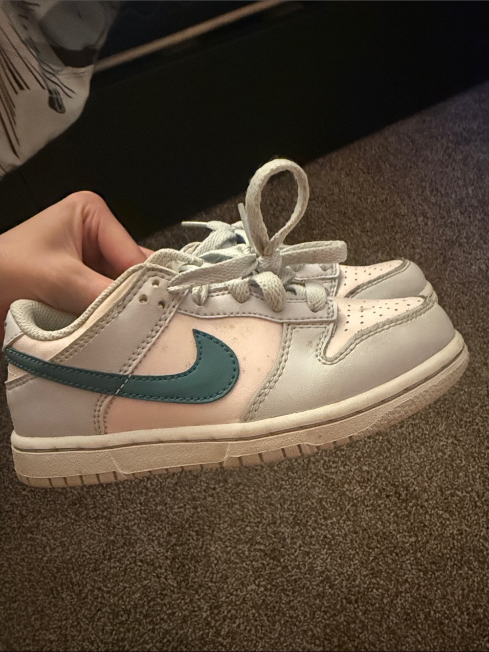 Nike Kids Low-Top Sneakers in White, Light Pink & Teal